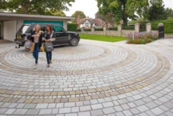 Natural Stone Driveway Setts Project Pack Silver Birch (8.28m2)