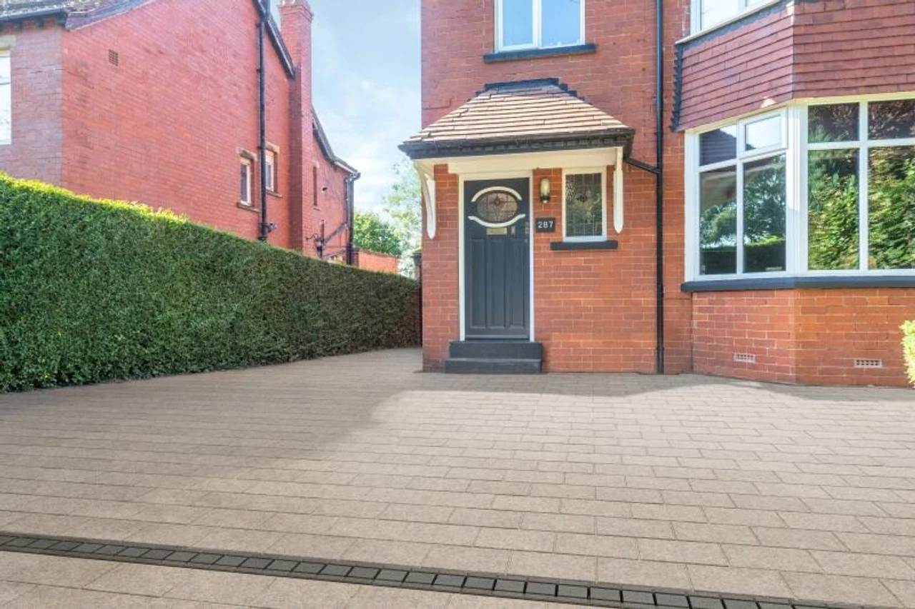 Lunar Concrete Driveways Rosa 300 X 200 X 50mm (11.52m2) 3 Lunar Concrete Driveways Rosa 300 X 200 X 50mm (11.52m2)