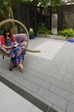 Granite Eclipse Natural Stone Paving Mixed Project Pack Dark (18.12m2)