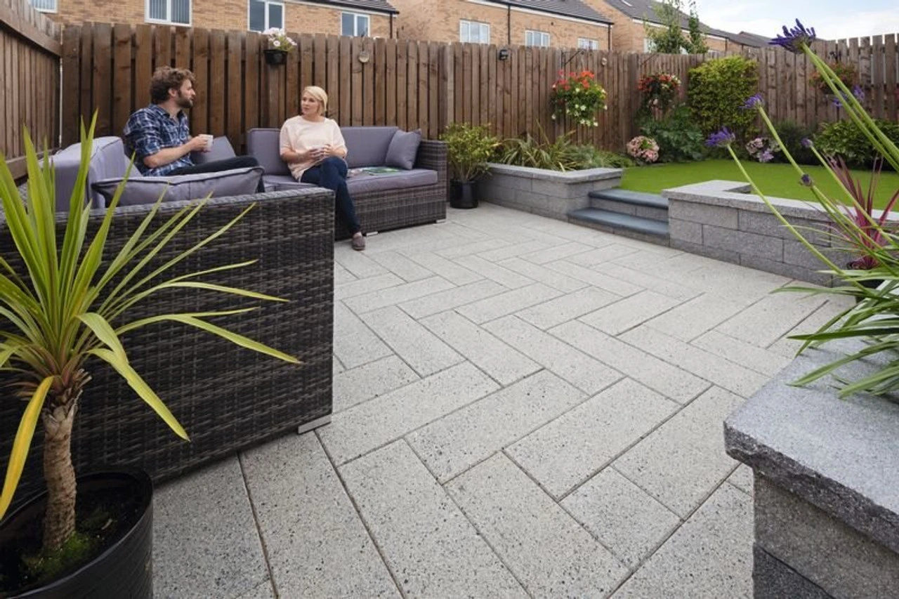 Argent Smooth Concrete Paving Light 400 X 400 X 38mm (60 Pack) 2 Argent Smooth Concrete Paving Light 400 X 400 X 38mm (60 Pack)