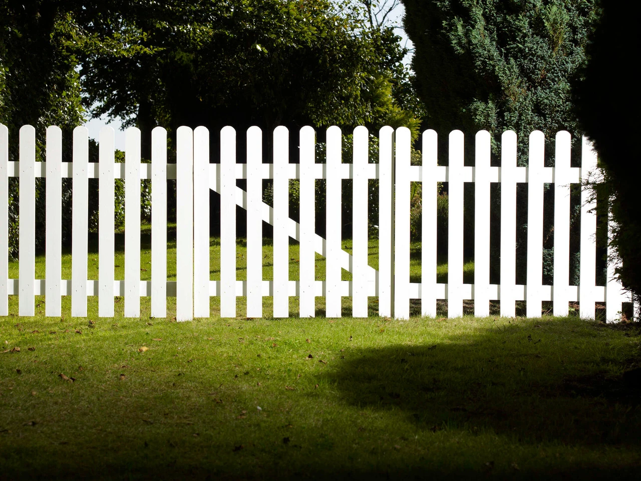 Charltons Henley Wooden Garden Gate 900 X 900mm 5 Charltons Henley Wooden Garden Gate 900 X 900mm - Image 3